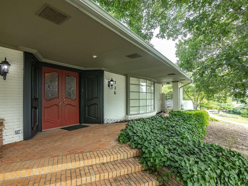 Property Photo: 736 Westwood Drive TX 75092