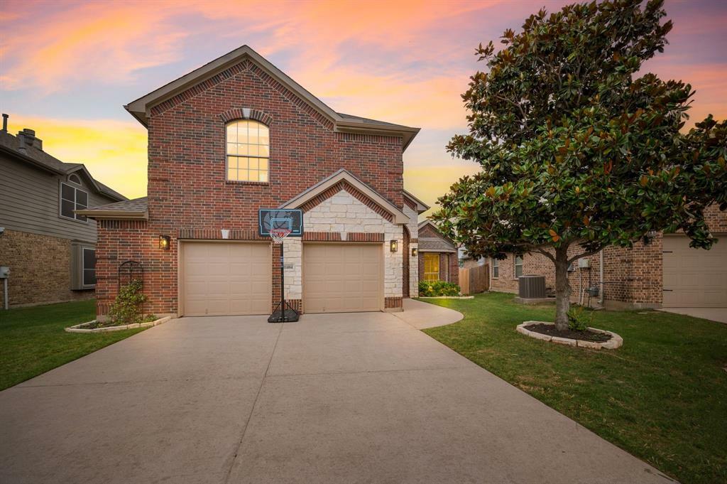 Property Photo: 11404 Grapeleaf Drive TX 76244