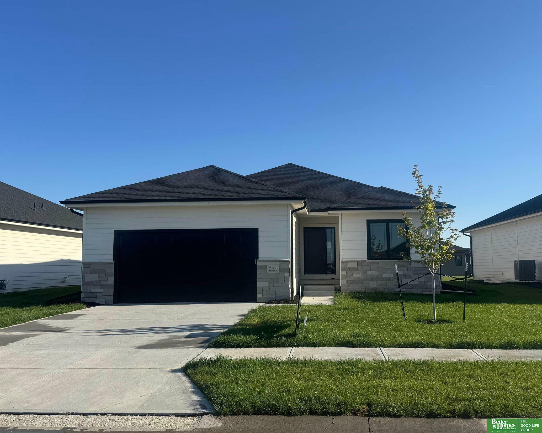 20930 Ellison Avenue  Elkhorn NE 68022 photo