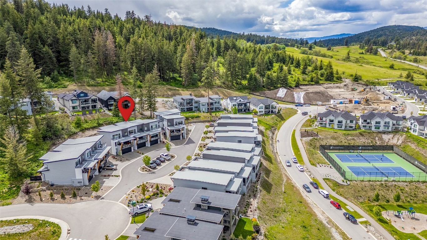 Property Photo: 269 Diamond Way 10 BC V1H 0A2