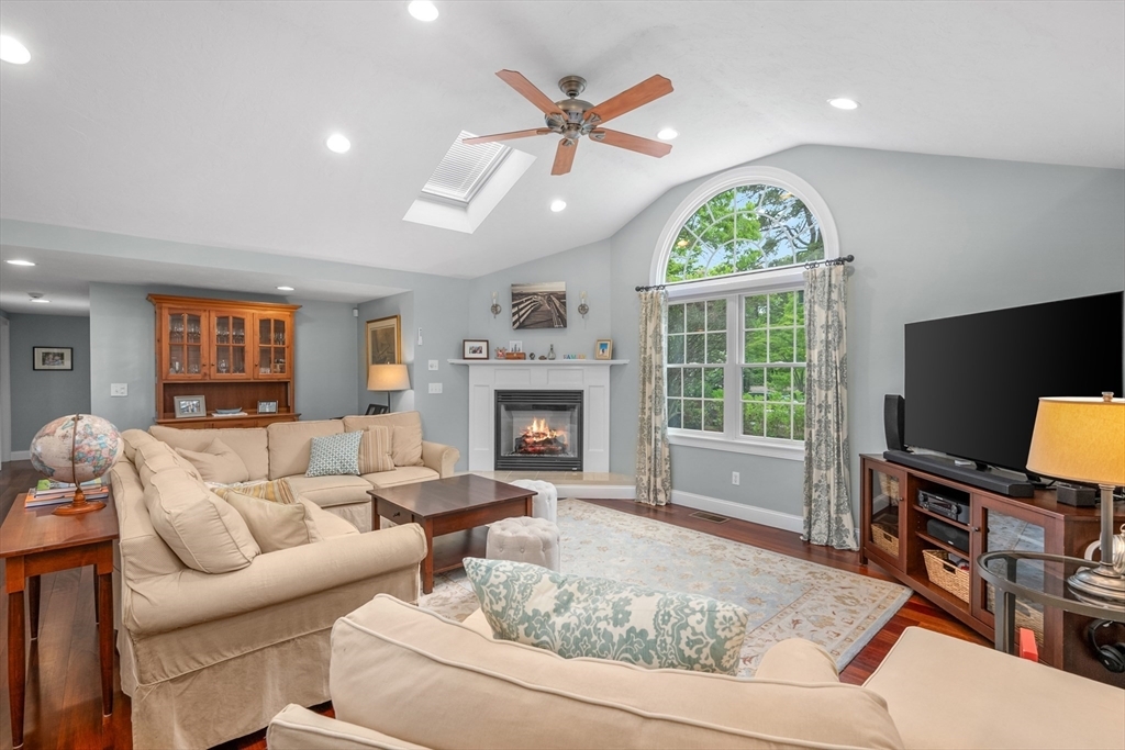 Property Photo:  10 Neshobe Road  MA 02649 