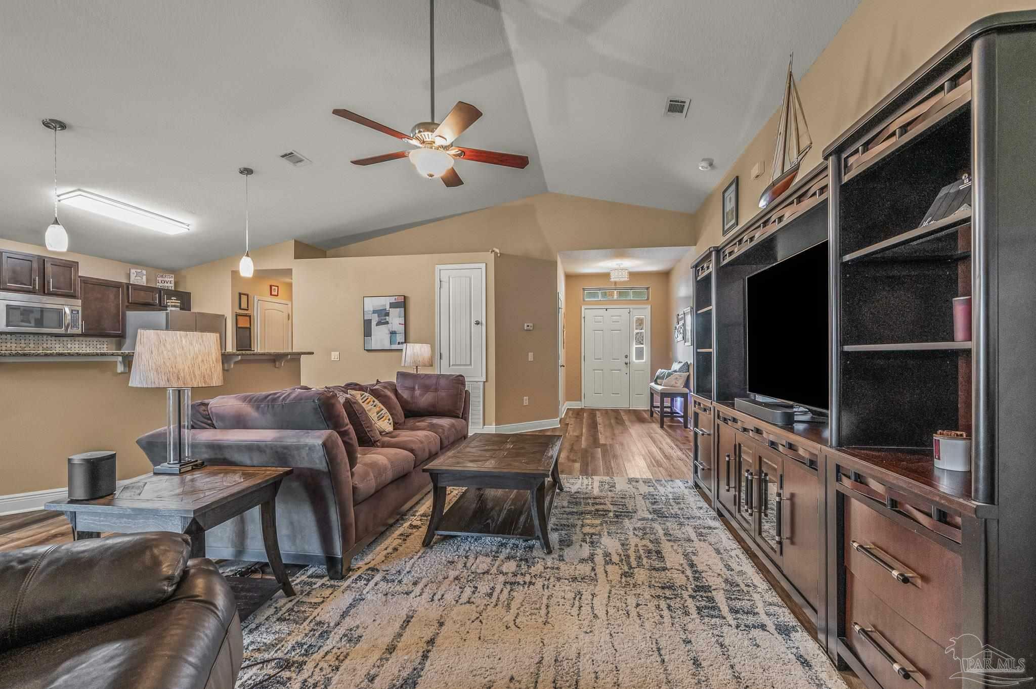 Property Photo: 275 Wiregrass Place FL 32533