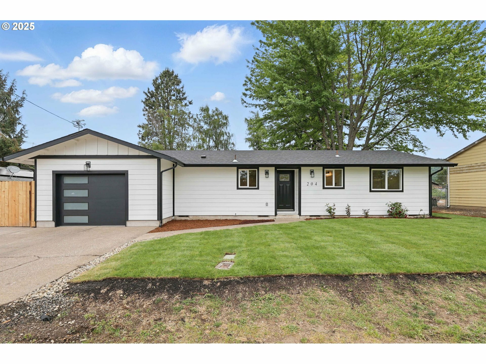 204 Maddox Ave  Amity OR 97101 photo