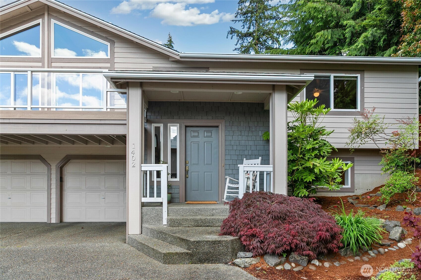 Property Photo: 1402 East Lake Drive WA 98312