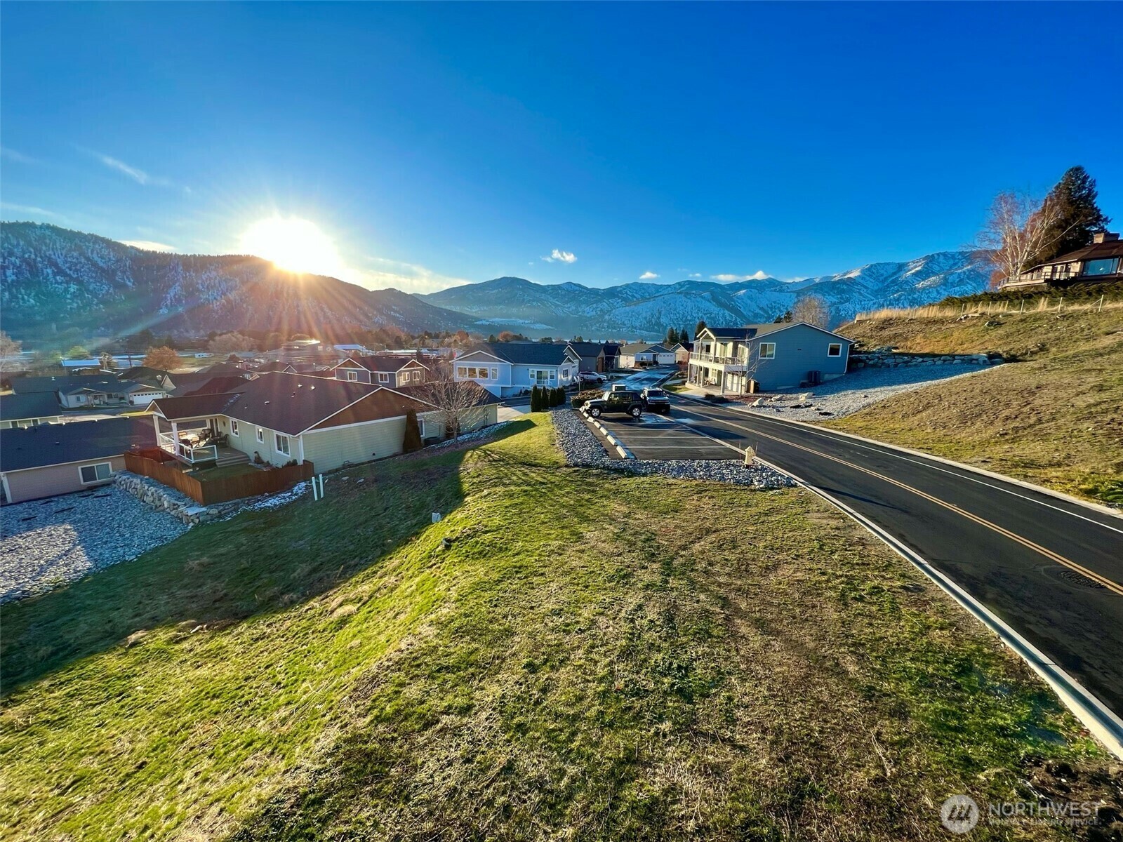 Property Photo:  516  Village Drive  WA 98831 
