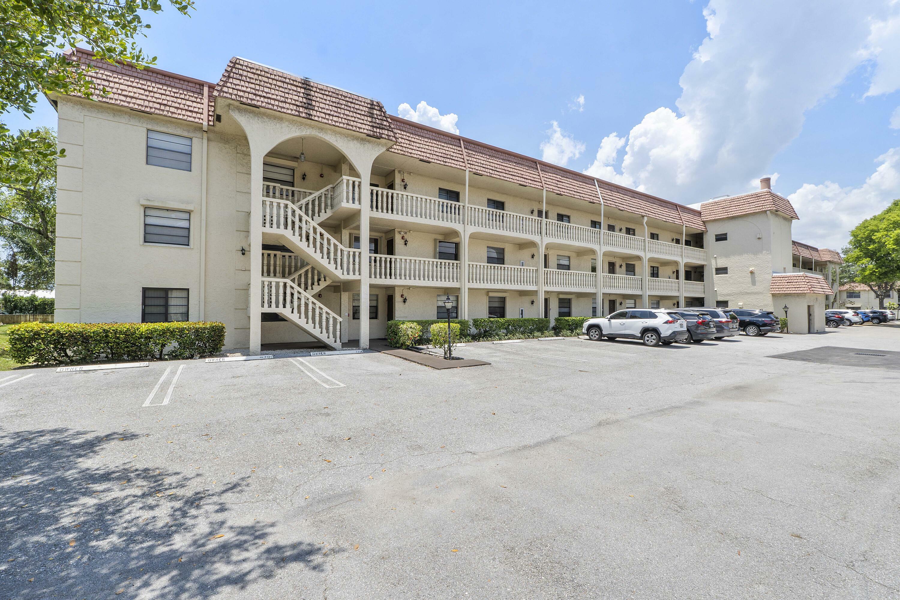 Property Photo: 126 S Cypress Road 735 FL 33060