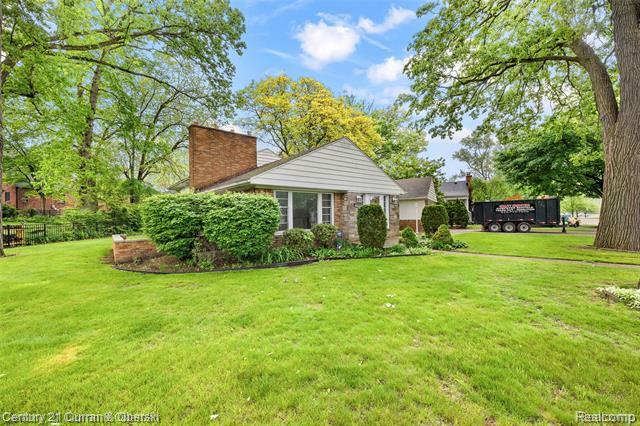 Property Photo: 23550 Fordson Drive MI 48124