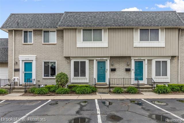 4328 15 Mile Road  Sterling Heights MI 48310 photo