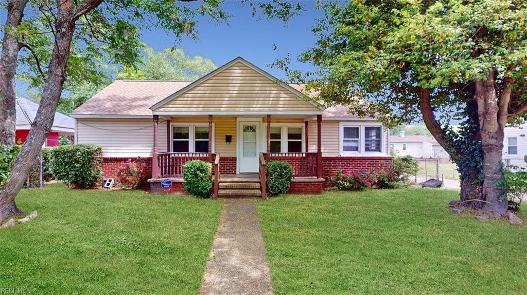 Property Photo: 2811 Magnolia St VA 23704