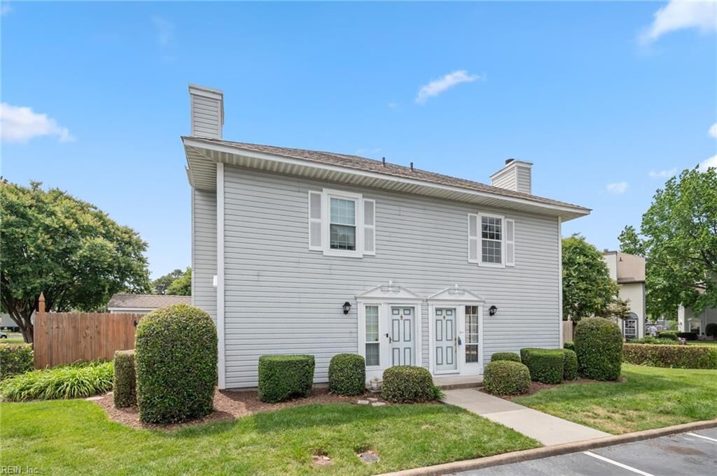 Property Photo: 5205 Daphne Ct VA 23464