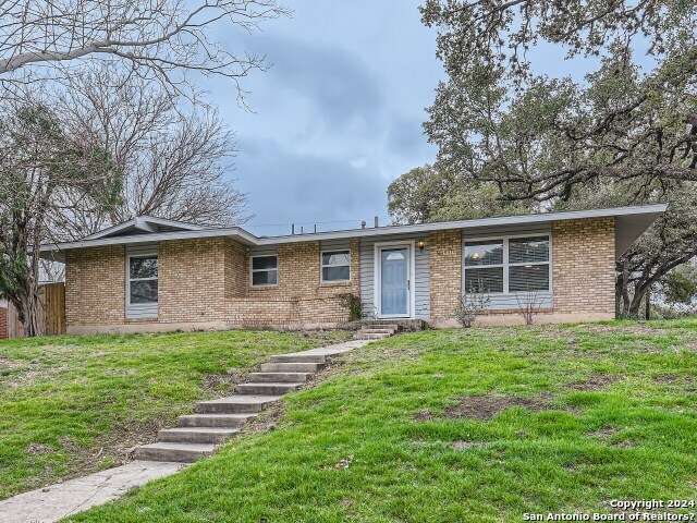 Property Photo: 4718 Lorelei Dr TX 78229