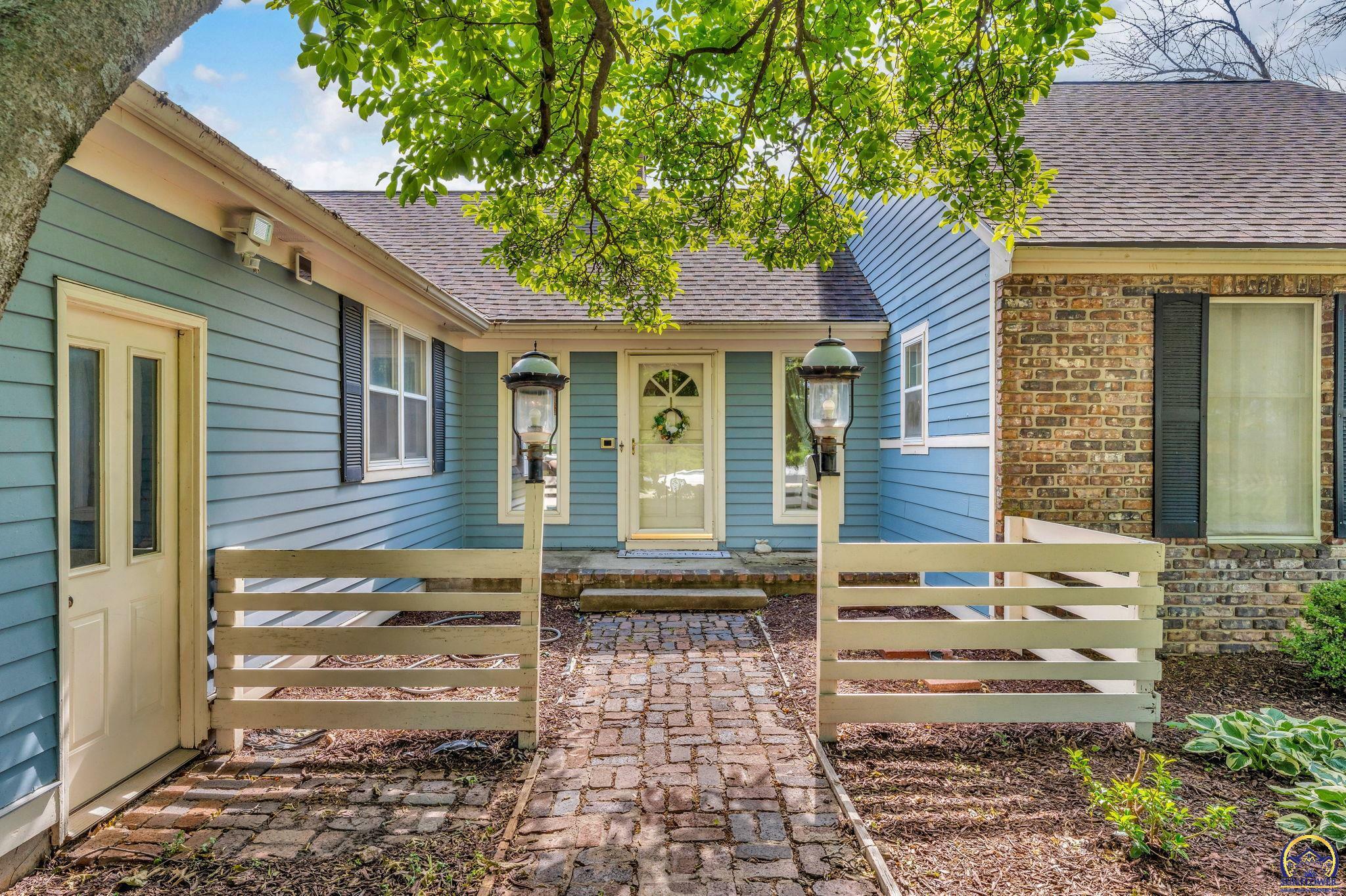 Property Photo: 4240 SE McMahan Ct KS 66542