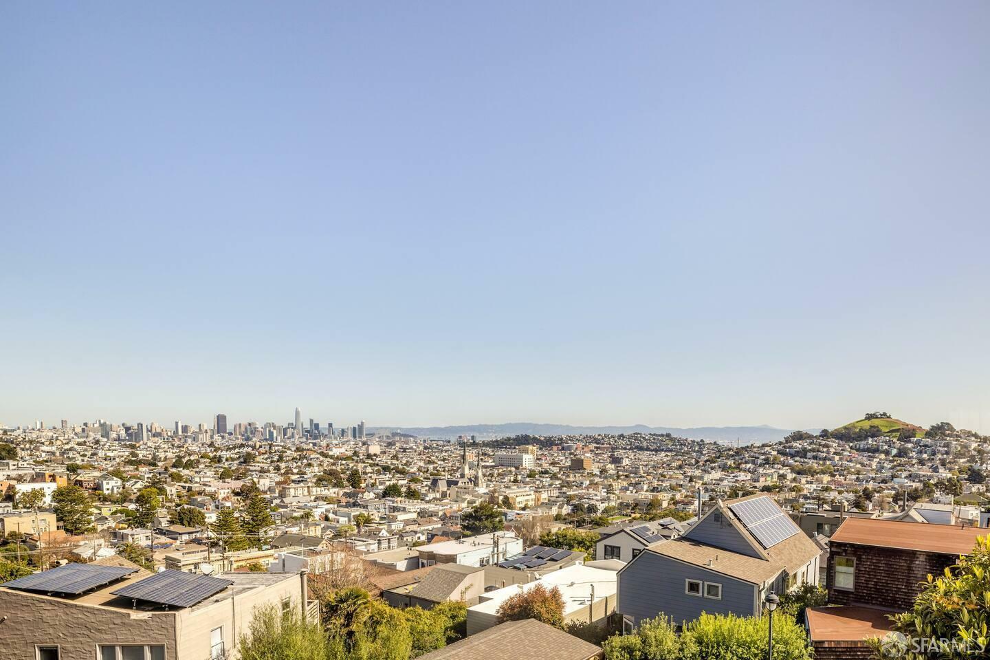 Property Photo: 70 Laidley Street CA 94131