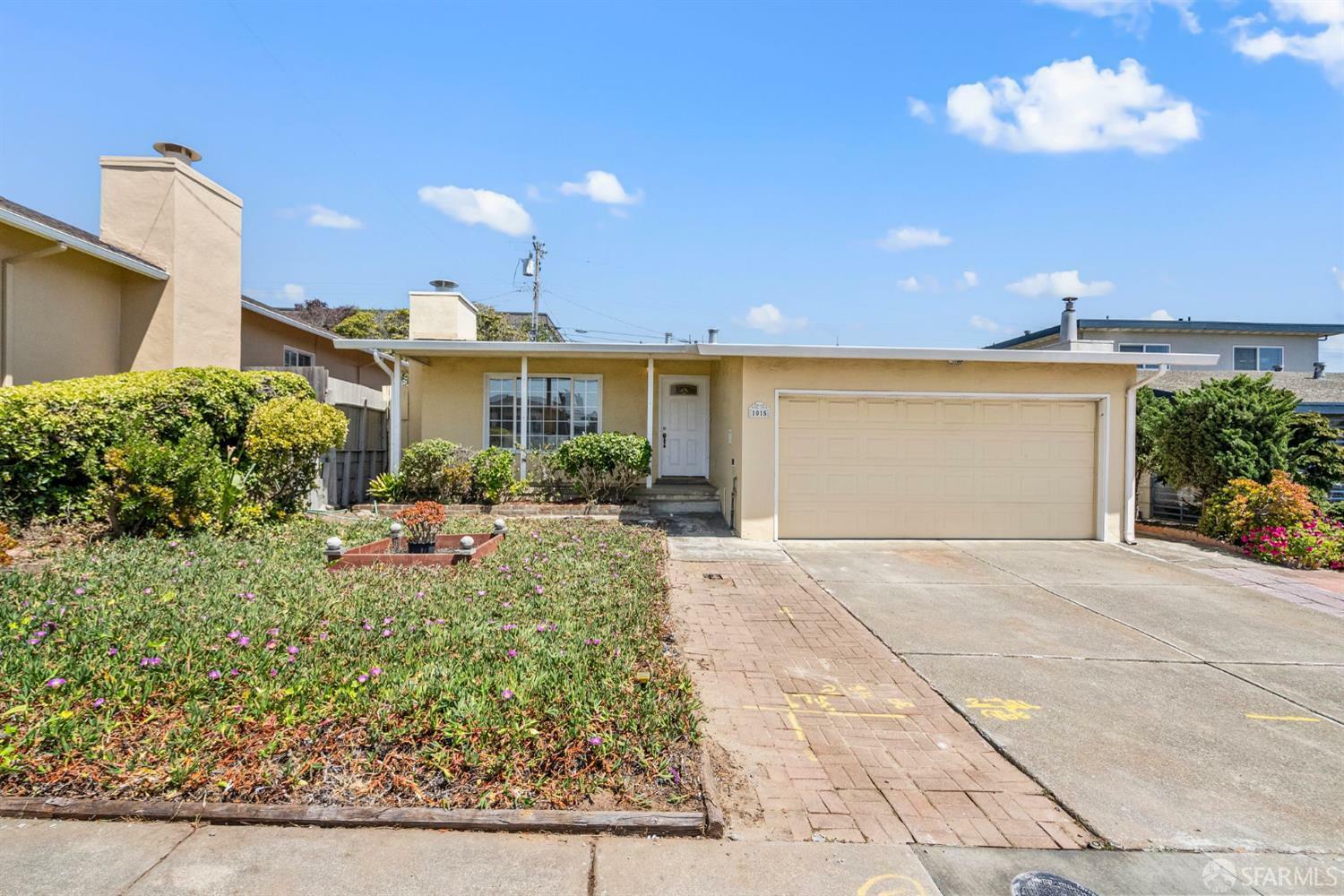 Property Photo: 1015 Sunnyside Drive CA 94080