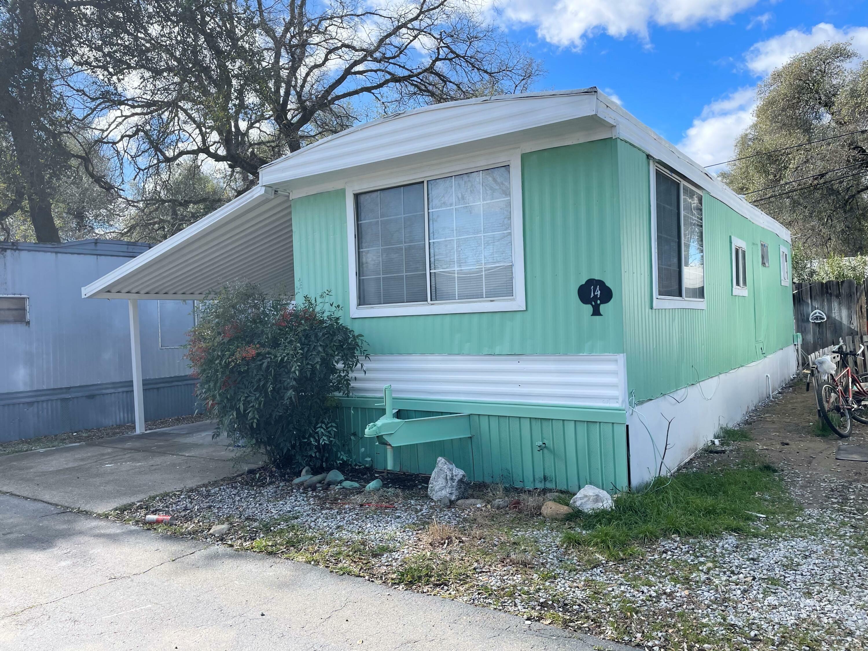 Property Photo: 2237 Jewell Ln CA 96001