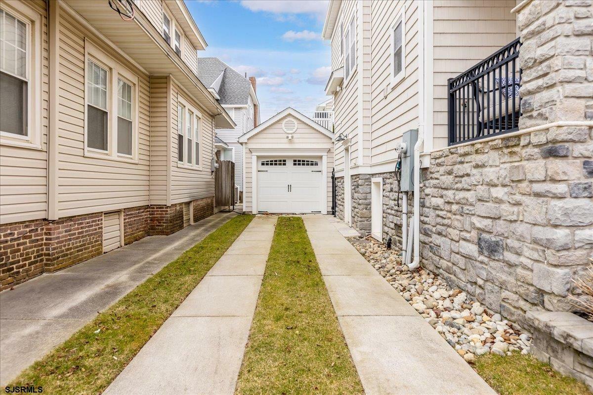 Property Photo: 28 S Huntington Ave NJ 08402