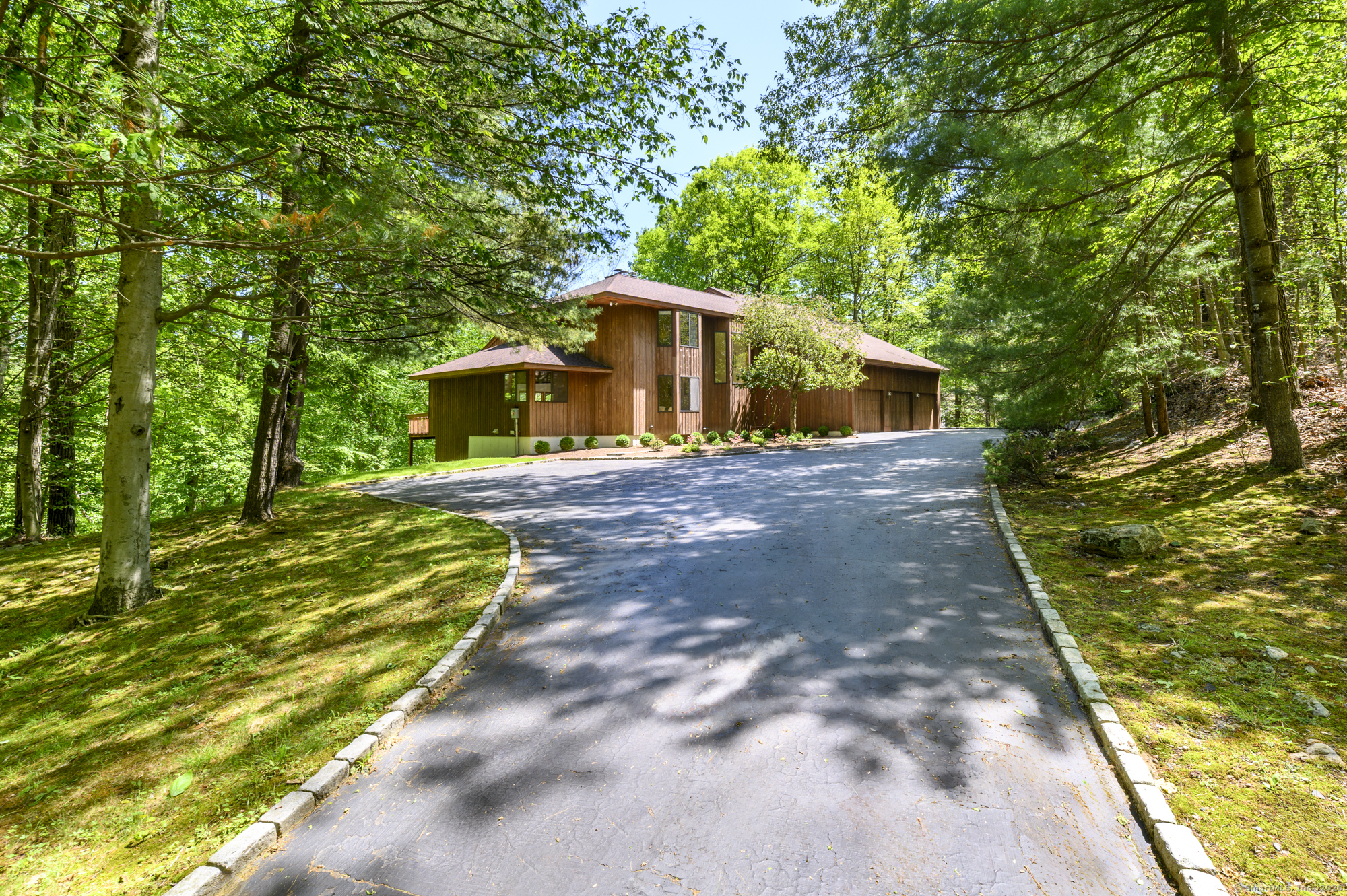 Property Photo:  17 Walker Lane  CT 06883 