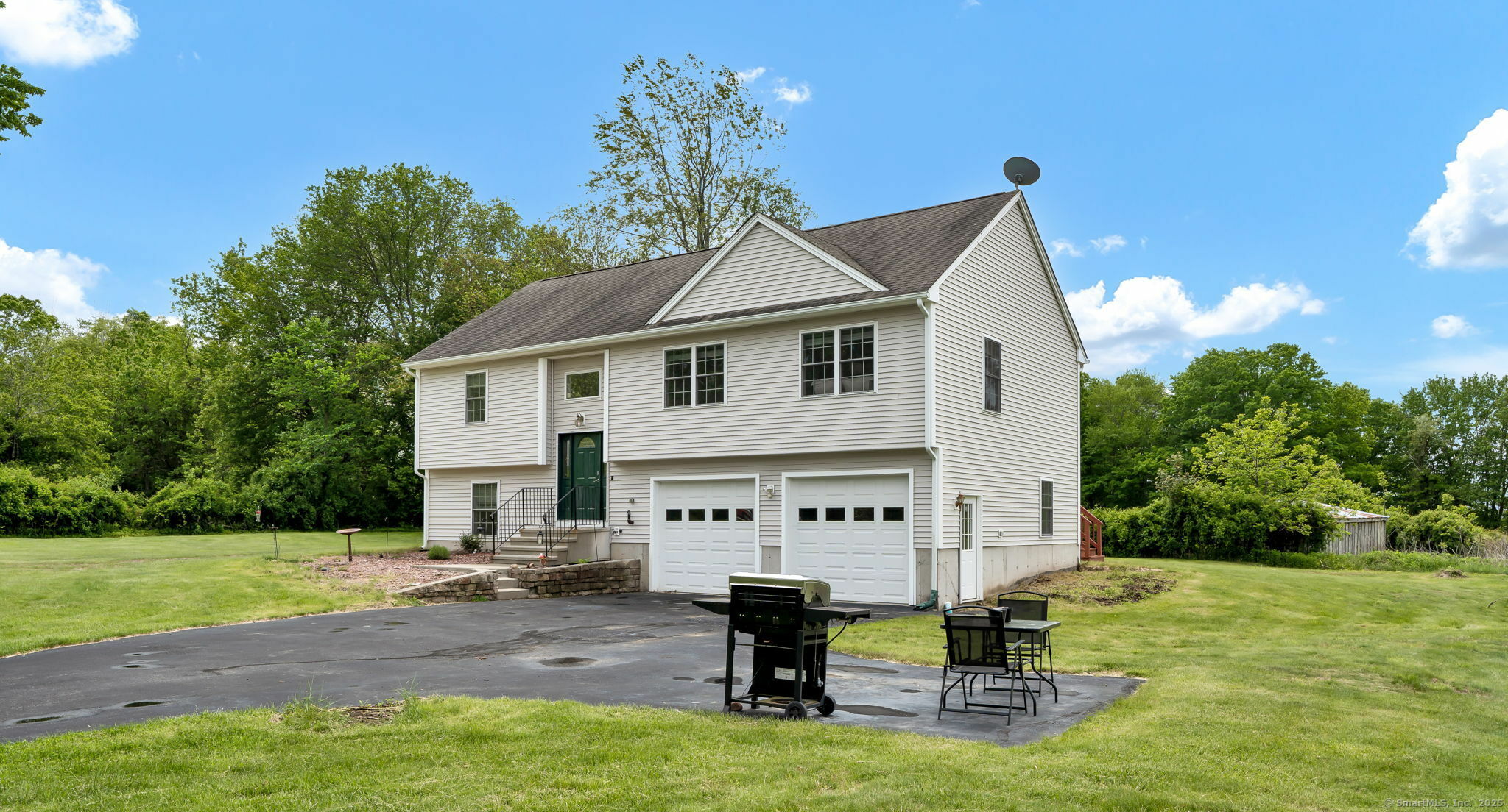 Property Photo:  10 Sandy Lane  CT 06415 