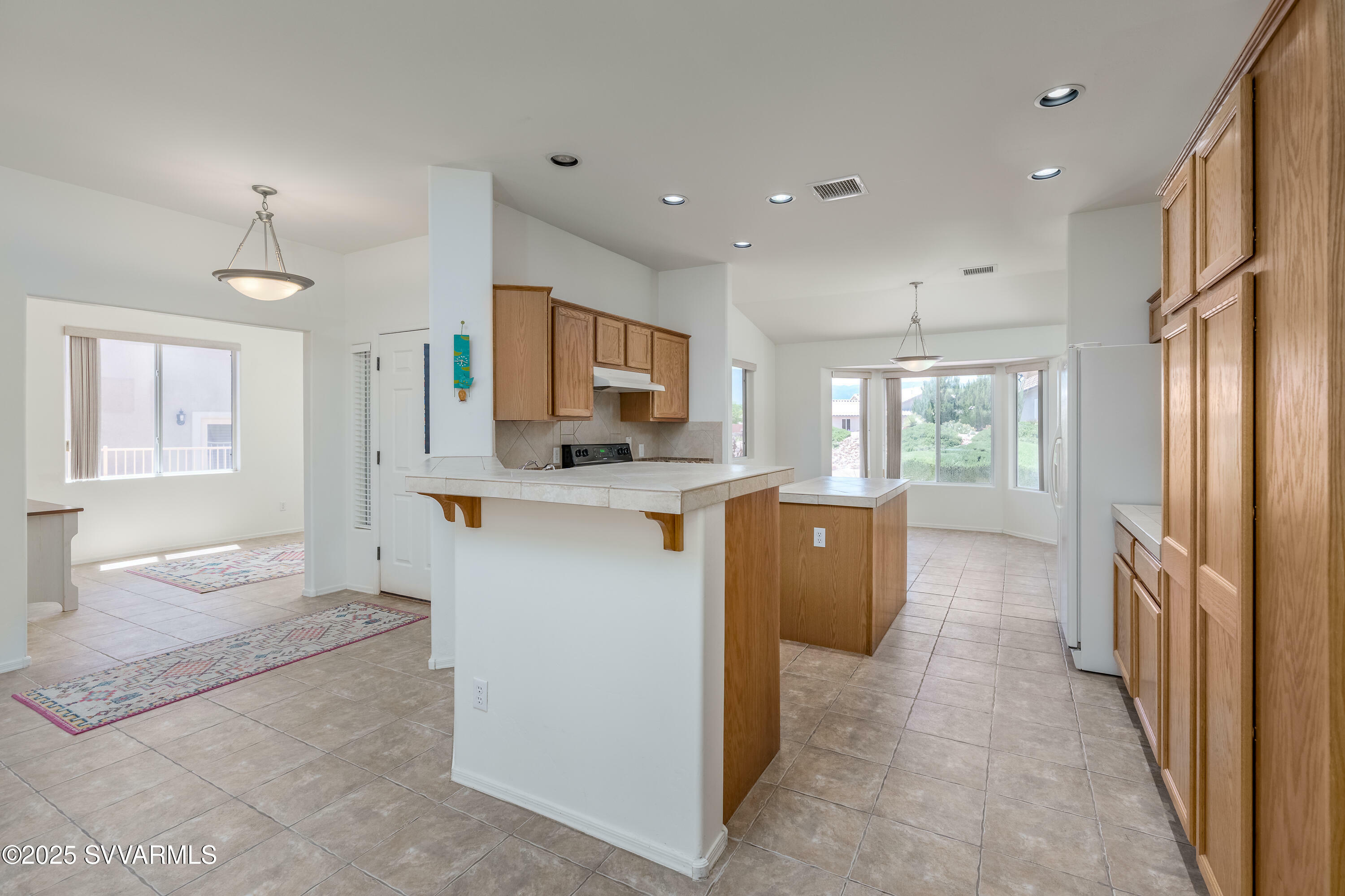 Property Photo: 815 S Rising View Court AZ 86325