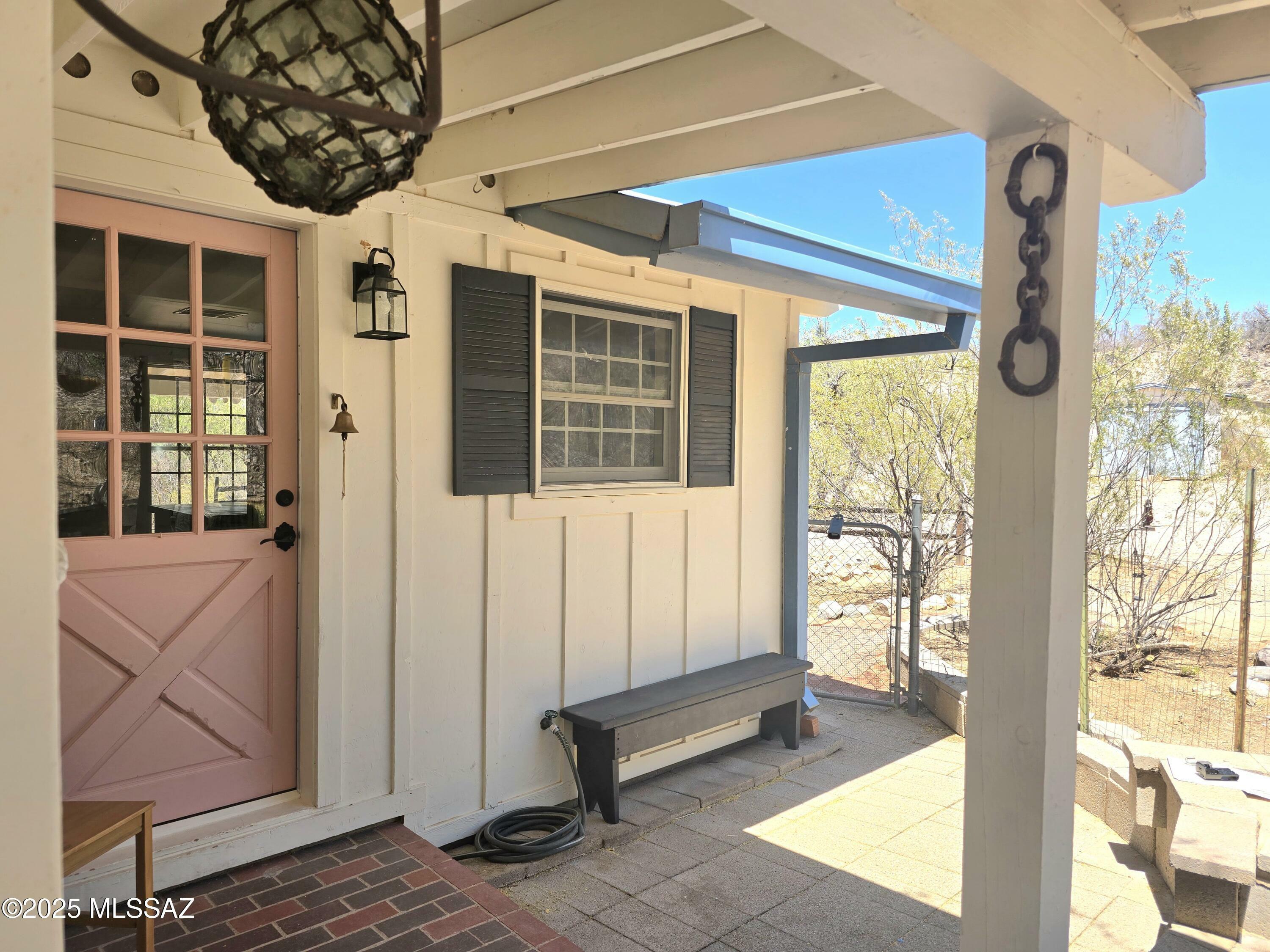 Property Photo: 9602 1/2 S Tewa Trail AZ 85641