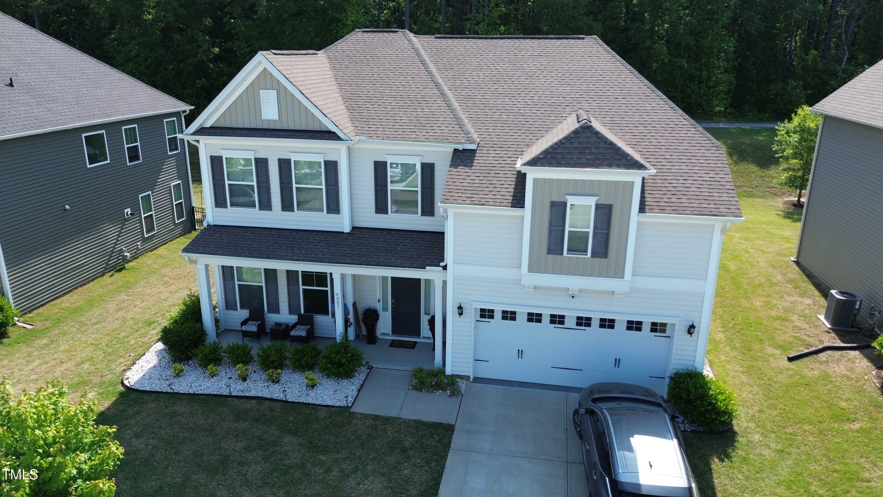 Property Photo: 4907 Sleepy Falls Run NC 27545