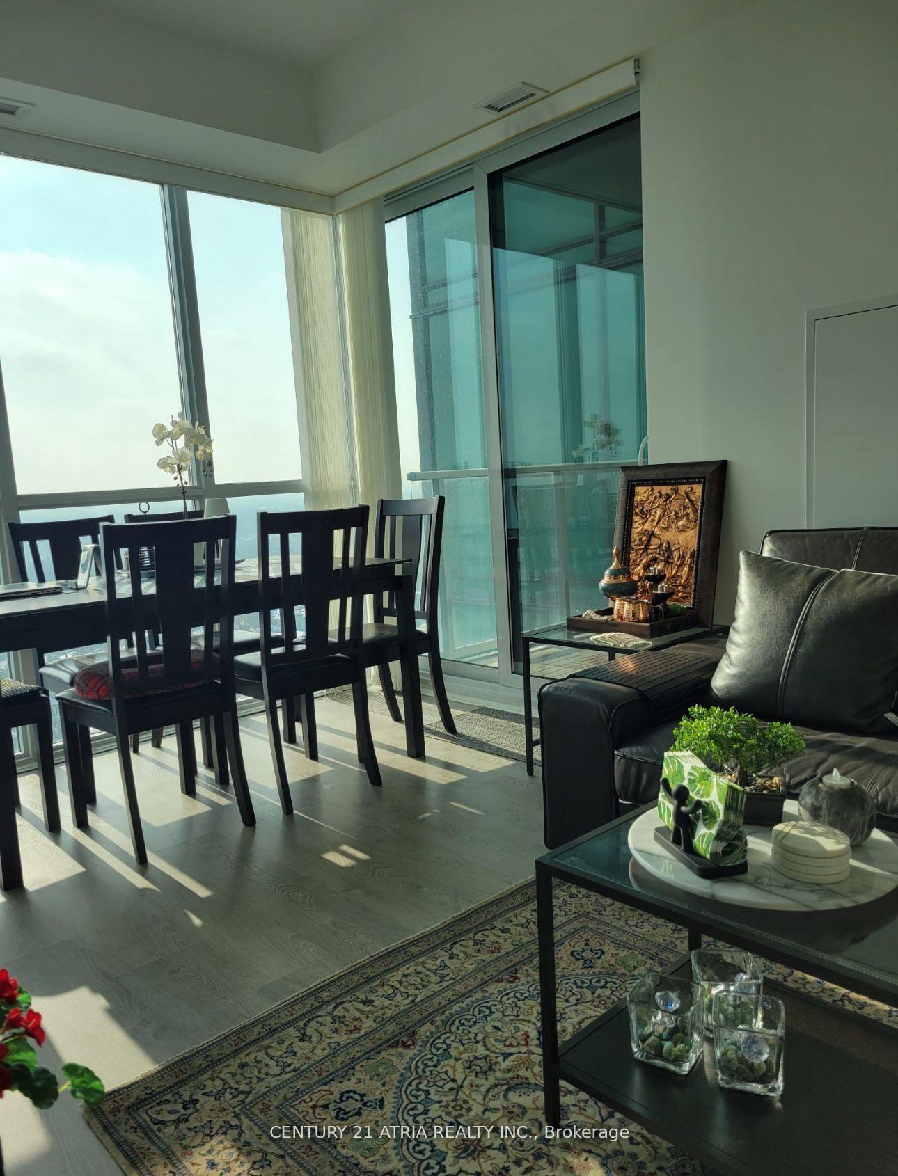Property Photo: 11 Bogert Avenue 2102 ON M2N 1K4