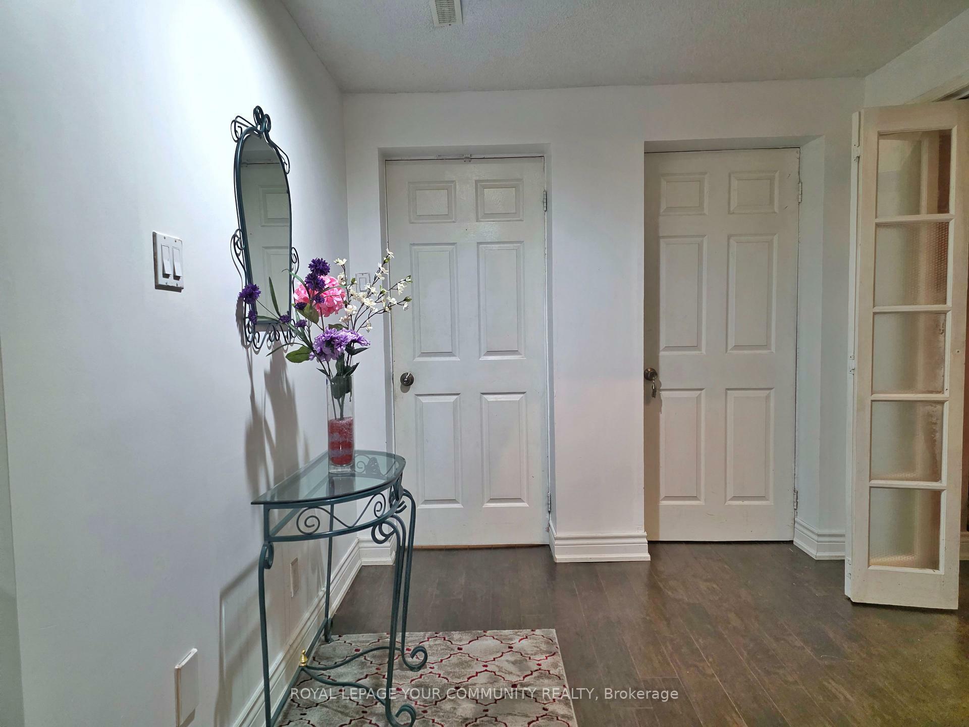 Property Photo: 167 Berwick Crescent W ON L4C 0B4