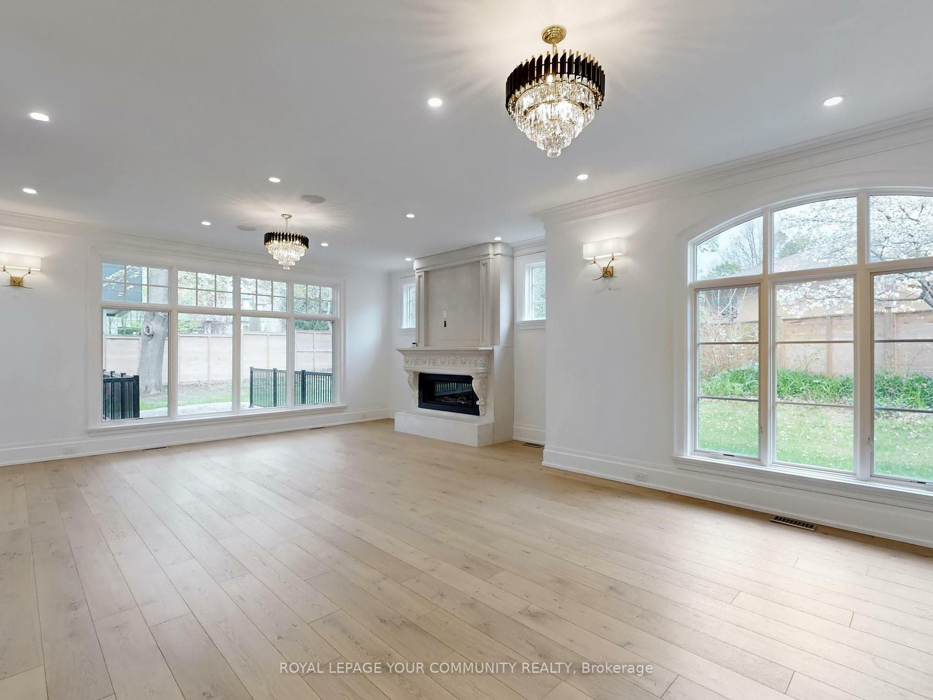 Property Photo: 1257 Lakeshore Road W ON L6L 1E7