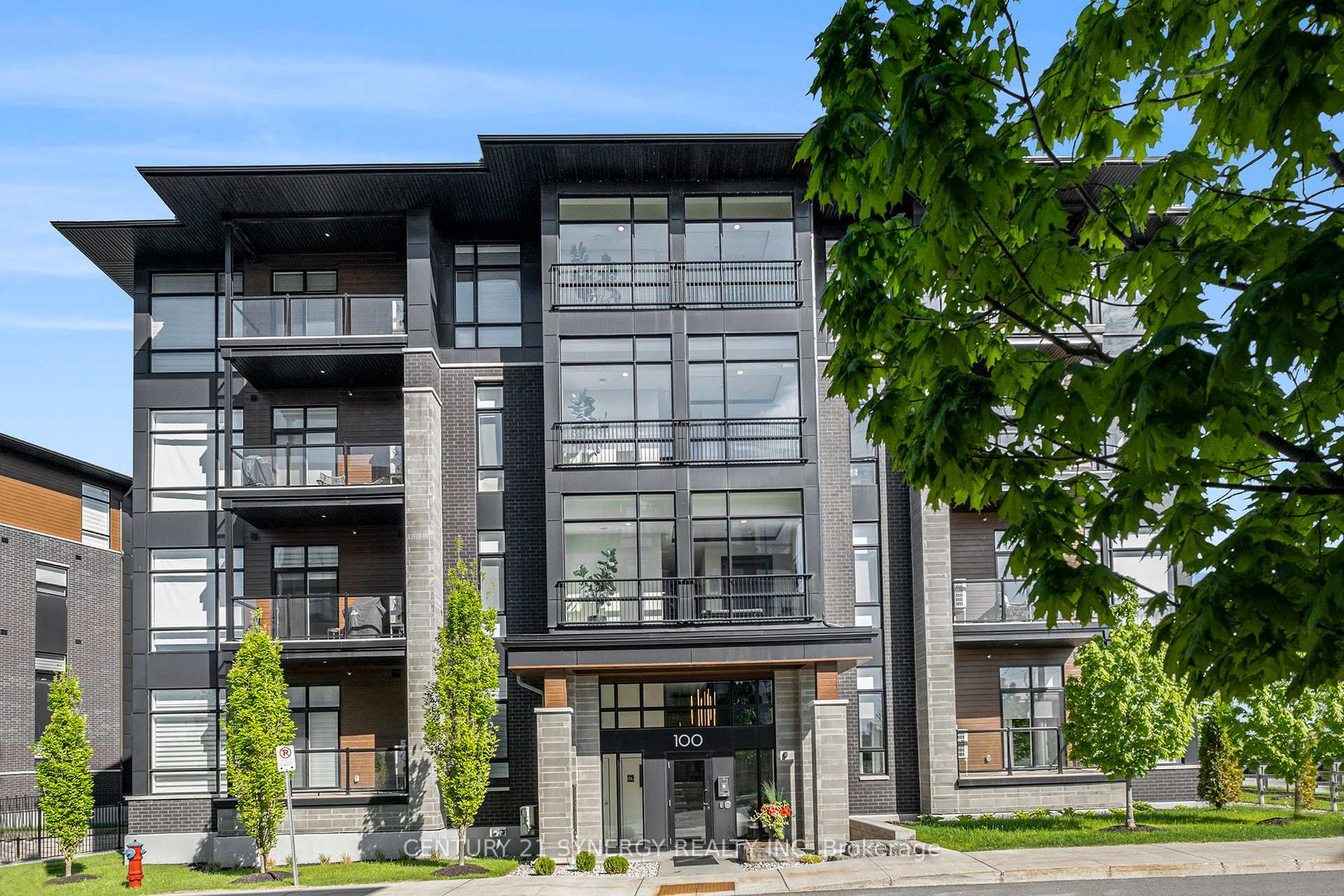 Property Photo: 100 Cortile Private 104 ON K1V 2S8