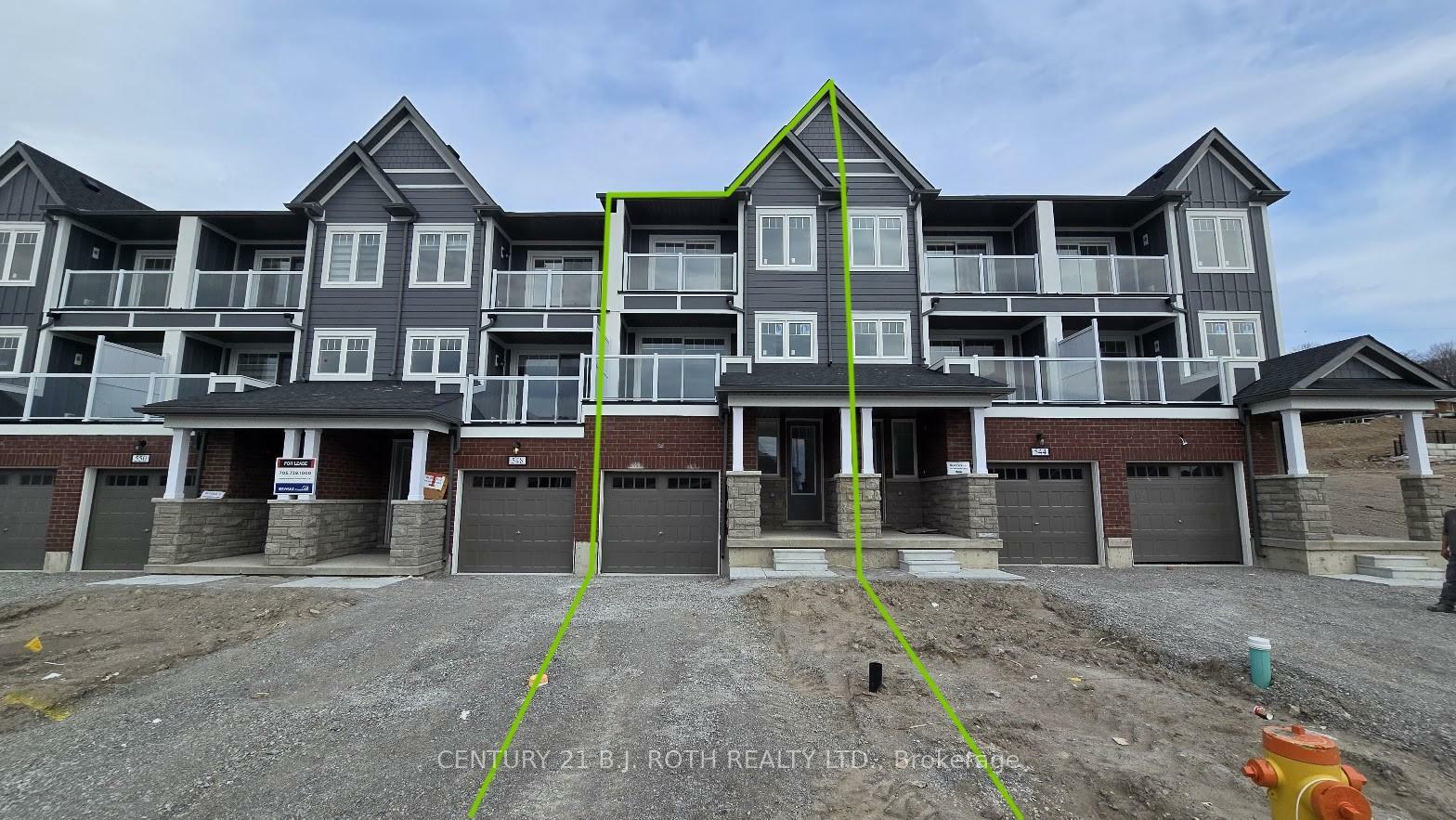 Property Photo: 546 Hudson Crescent ON L4R 0J1