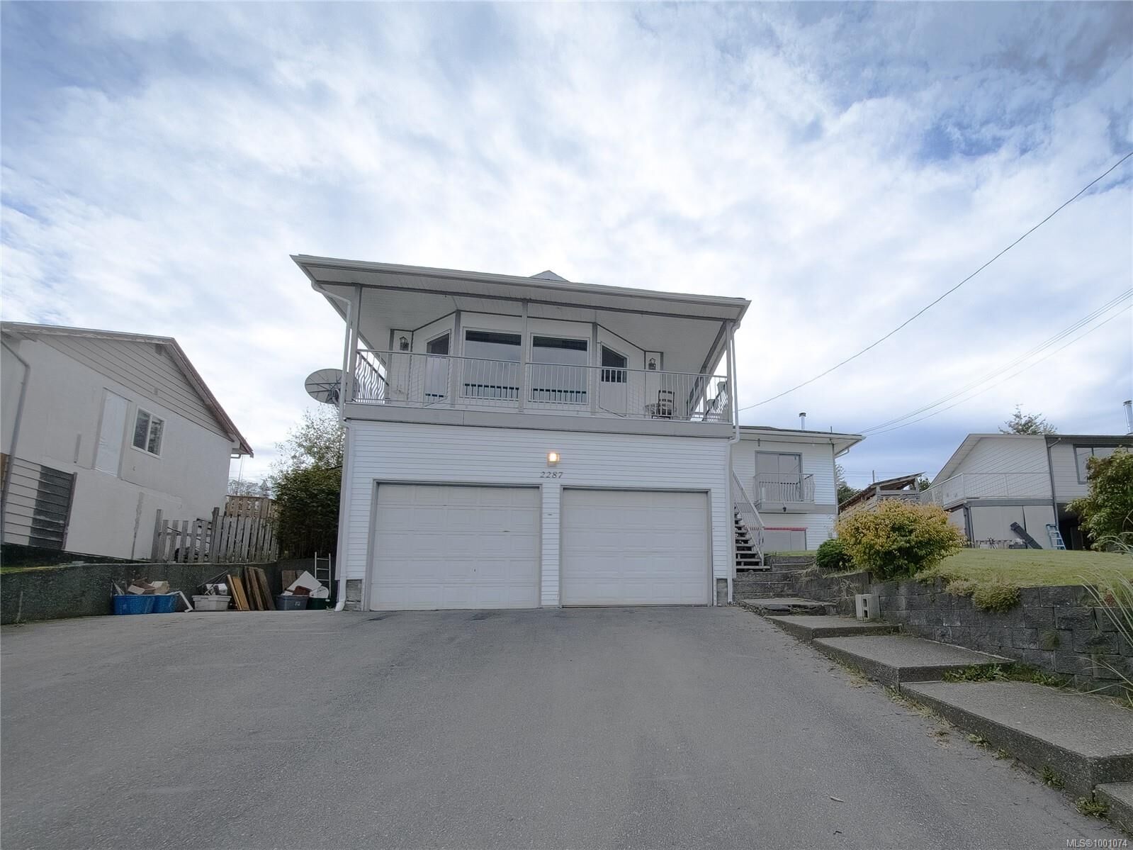 Property Photo: 2287 Chelohsin Cres BC V0N 2R0