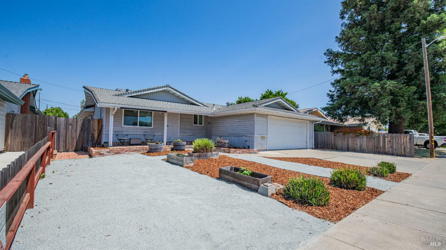 Property Photo: 265 Chestnut Street CA 95620