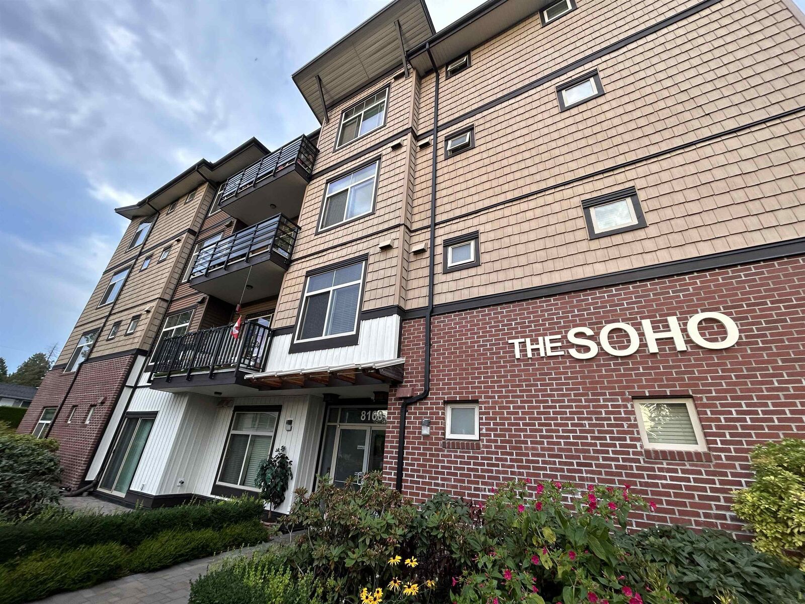 Property Photo: 8168 120A Street 301 BC V3W 3P3