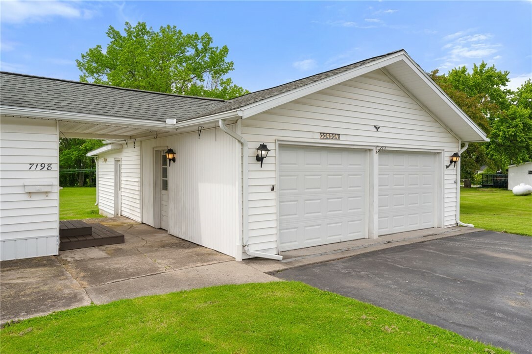 Property Photo:  7198 Ann Street  NY 14521 
