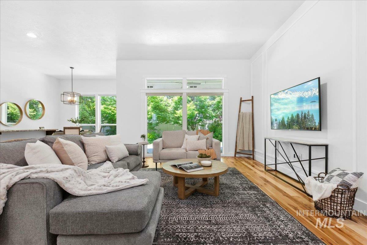 Property Photo: 3704 E Tahiti Dr ID 83646