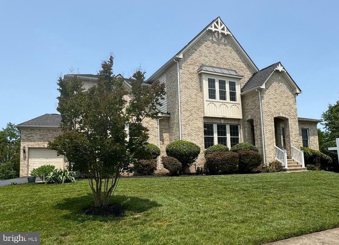 Property Photo: 21835 Knob Hill Place VA 20148