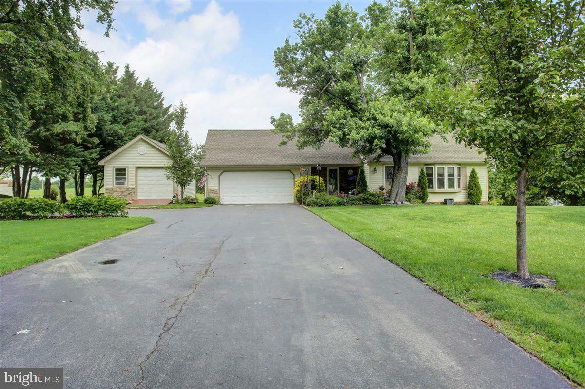 50 Valleyview Drive  Littlestown PA 17340 photo