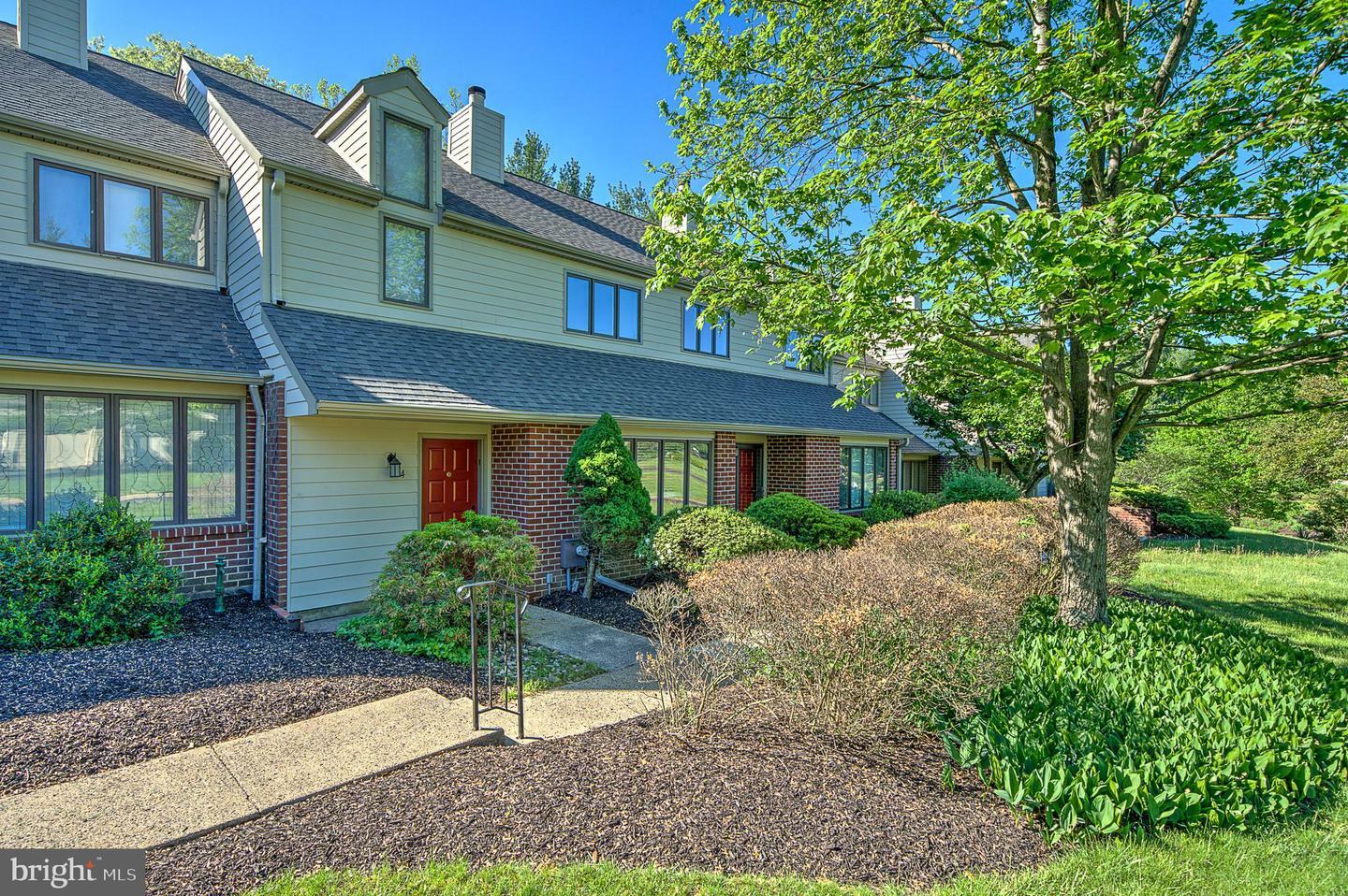 Property Photo: 4 Ingham Way PA 18938