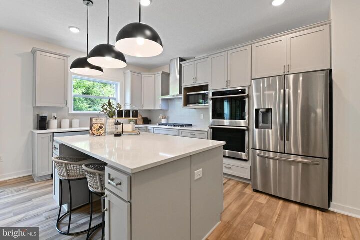 Property Photo:  4 Williamson Road  VA 22602 