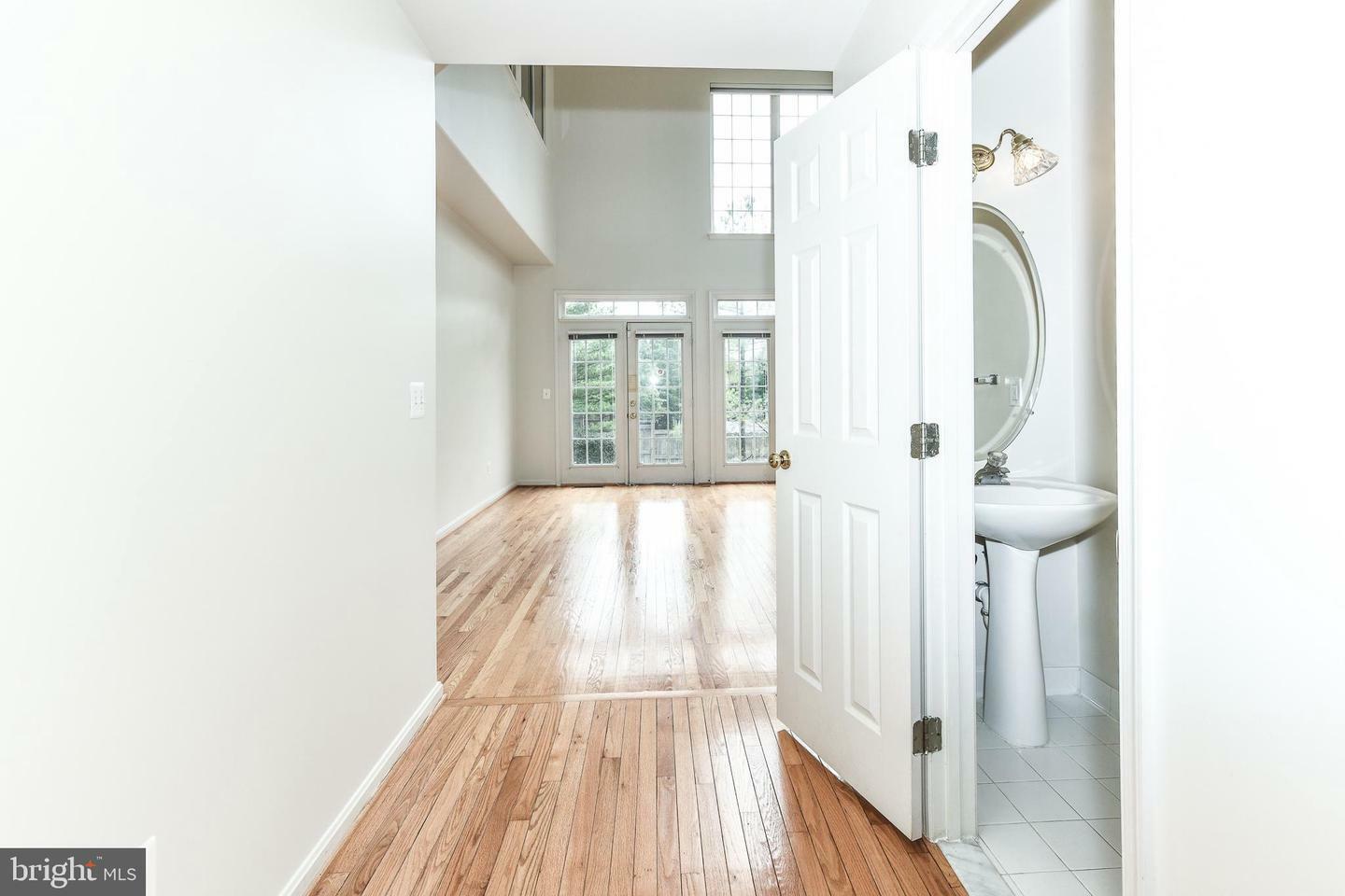 Property Photo: 9804 Bolton Village Court VA 22032