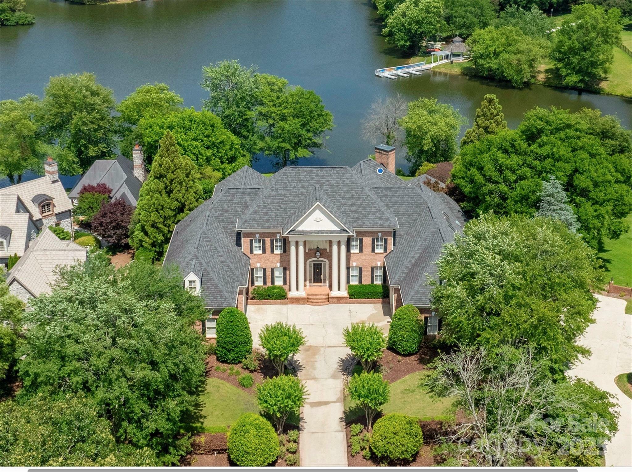 8721 Lake Challis Lane  Charlotte NC 28226 photo