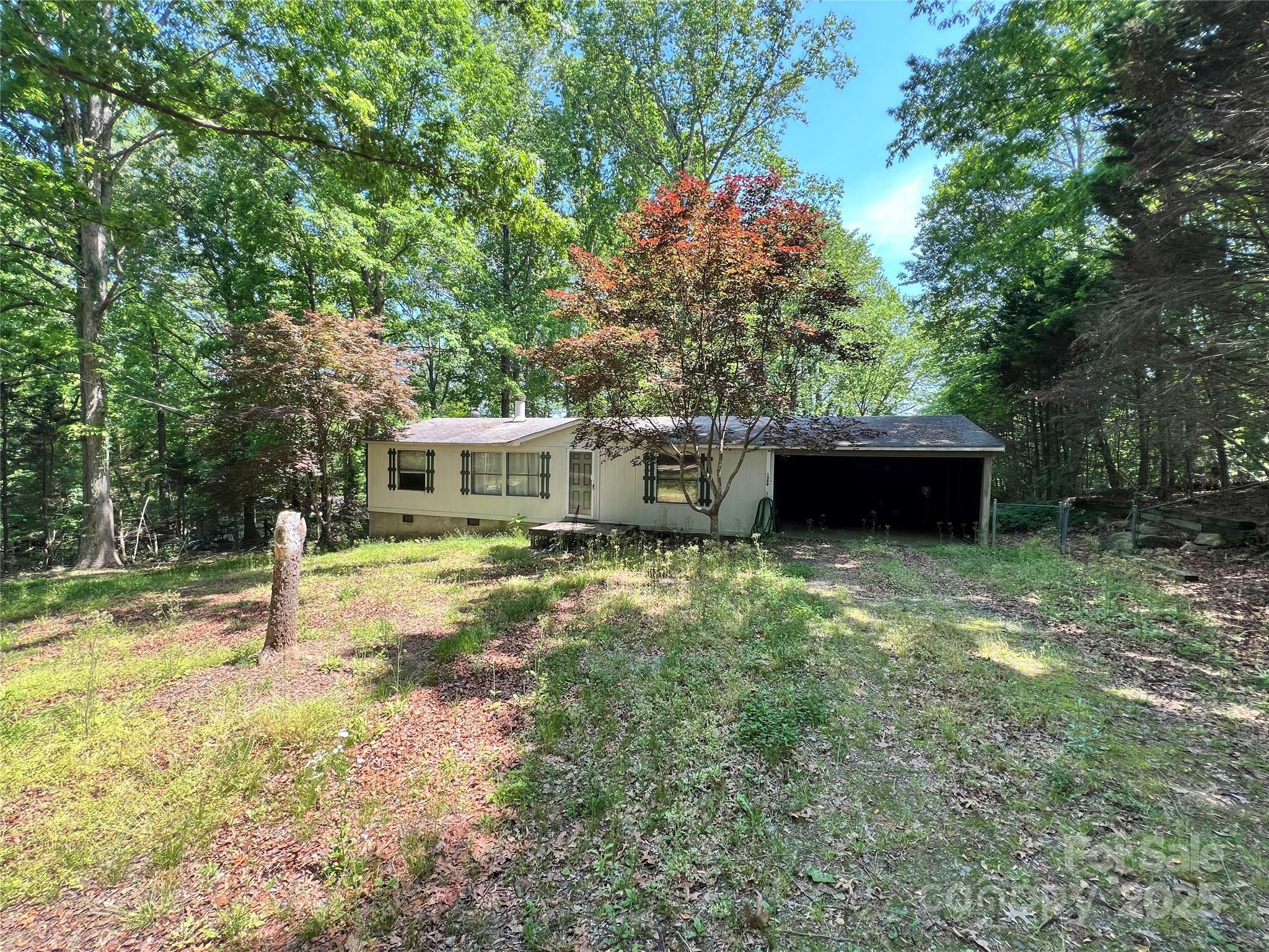 Property Photo: 1399 Branton Drive NC 28080