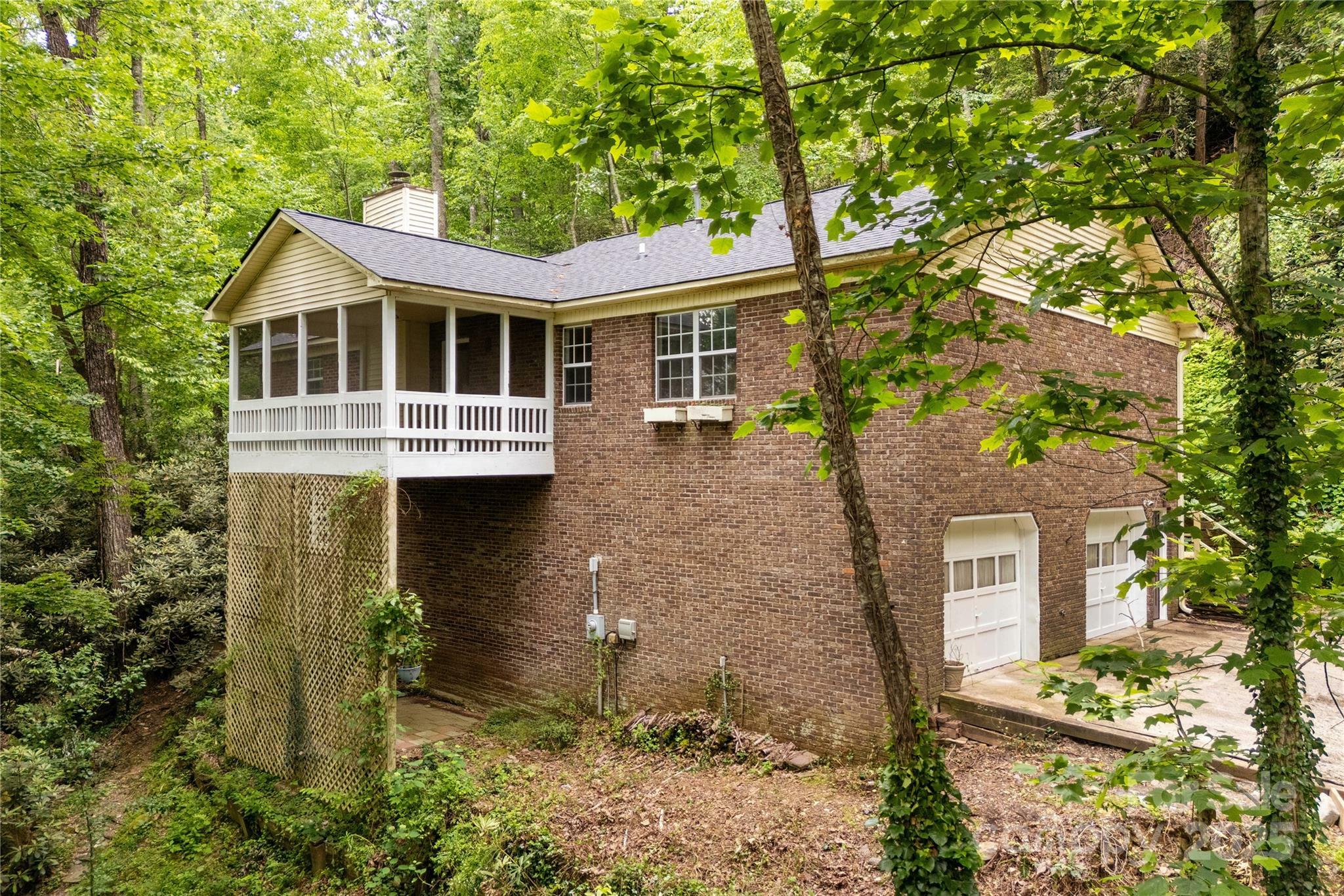 608 Surrey Glen Circle  Hendersonville NC 28739 photo