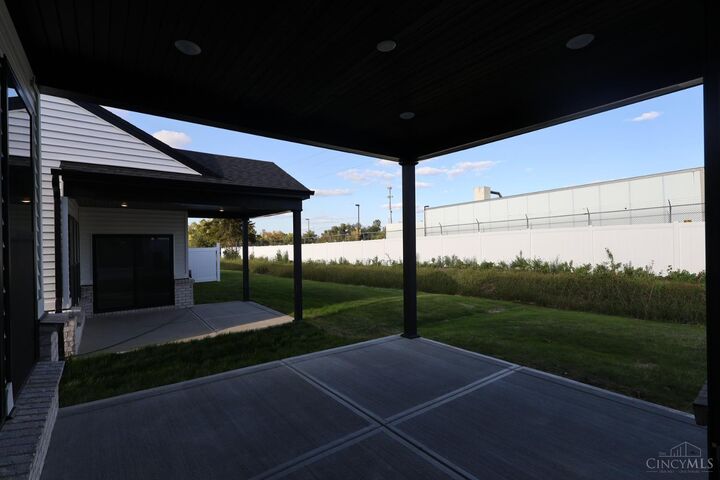 5556 Birch Court  Fairfield Twp OH 45011 photo