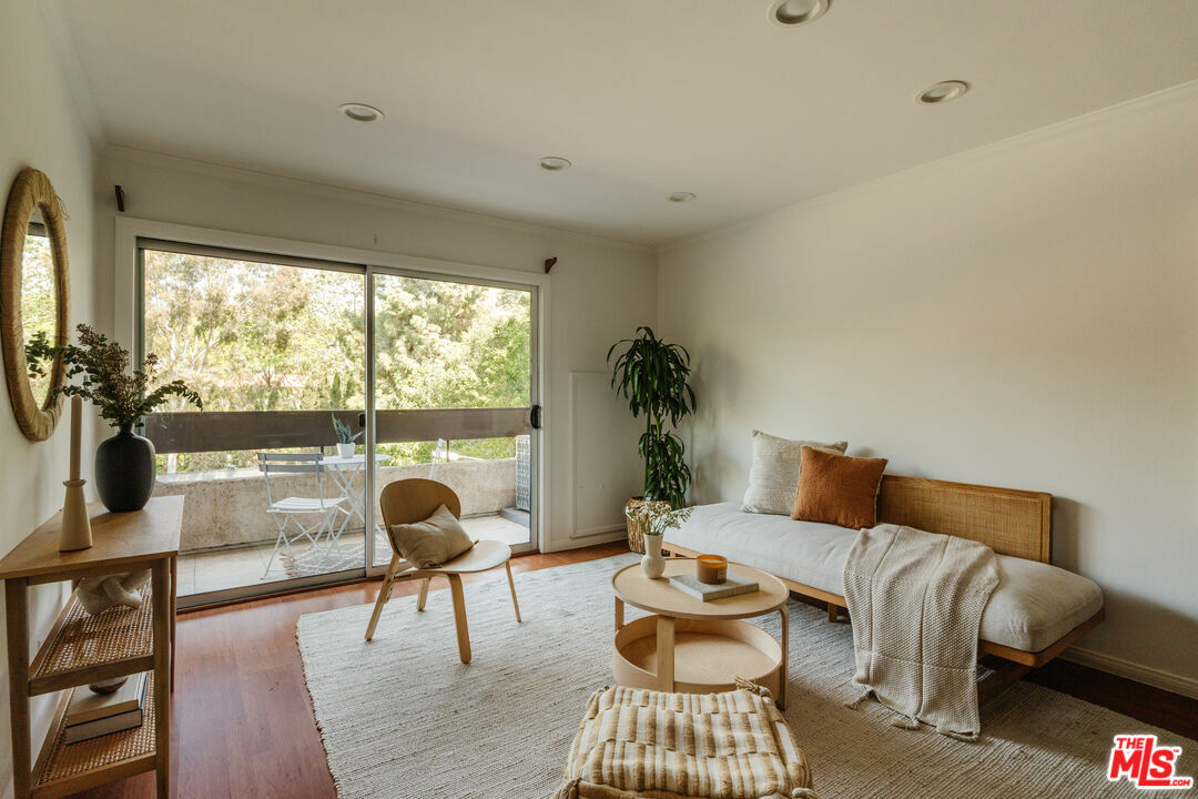 Property Photo: 2700 Cahuenga Blvd CA 90068