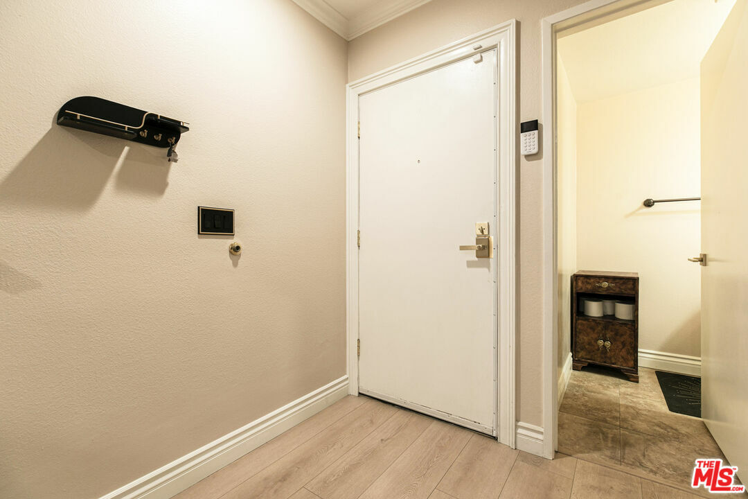 Property Photo:  9906 Owensmouth Ave  CA 91311 