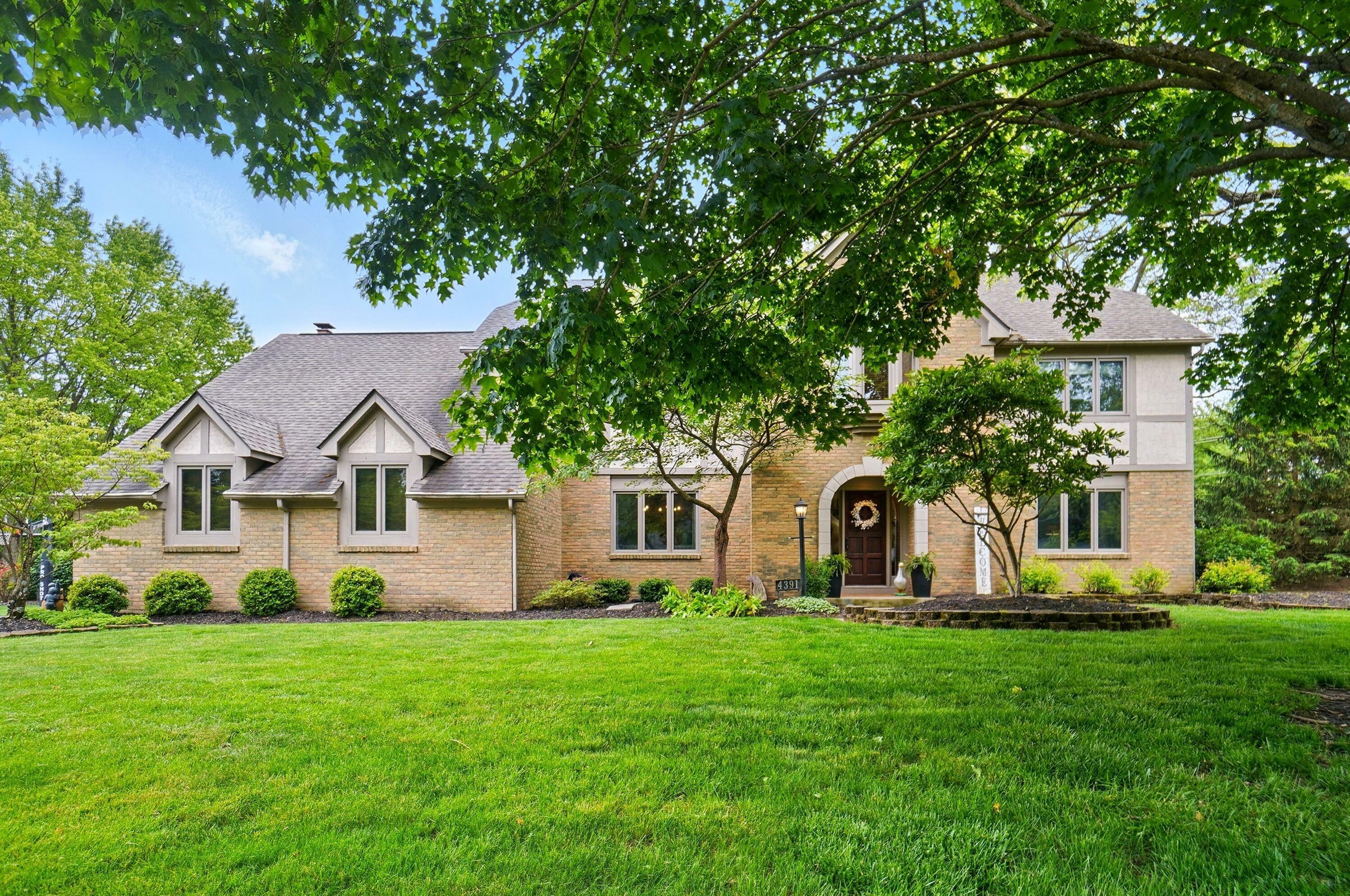 Property Photo: 4391 Shire Cove Road OH 43026