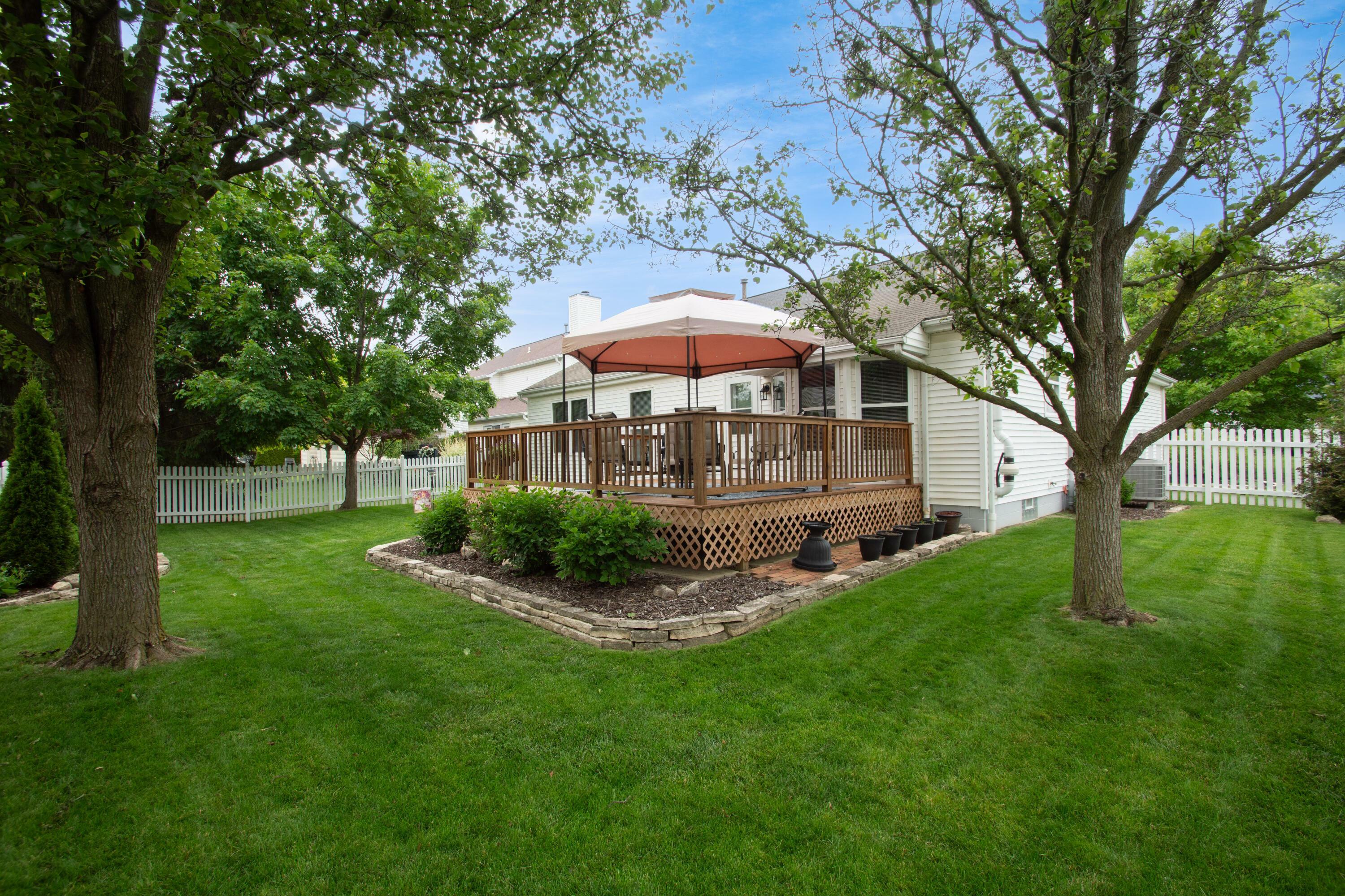 Property Photo:  4989 Edgeley Drive  OH 43026 
