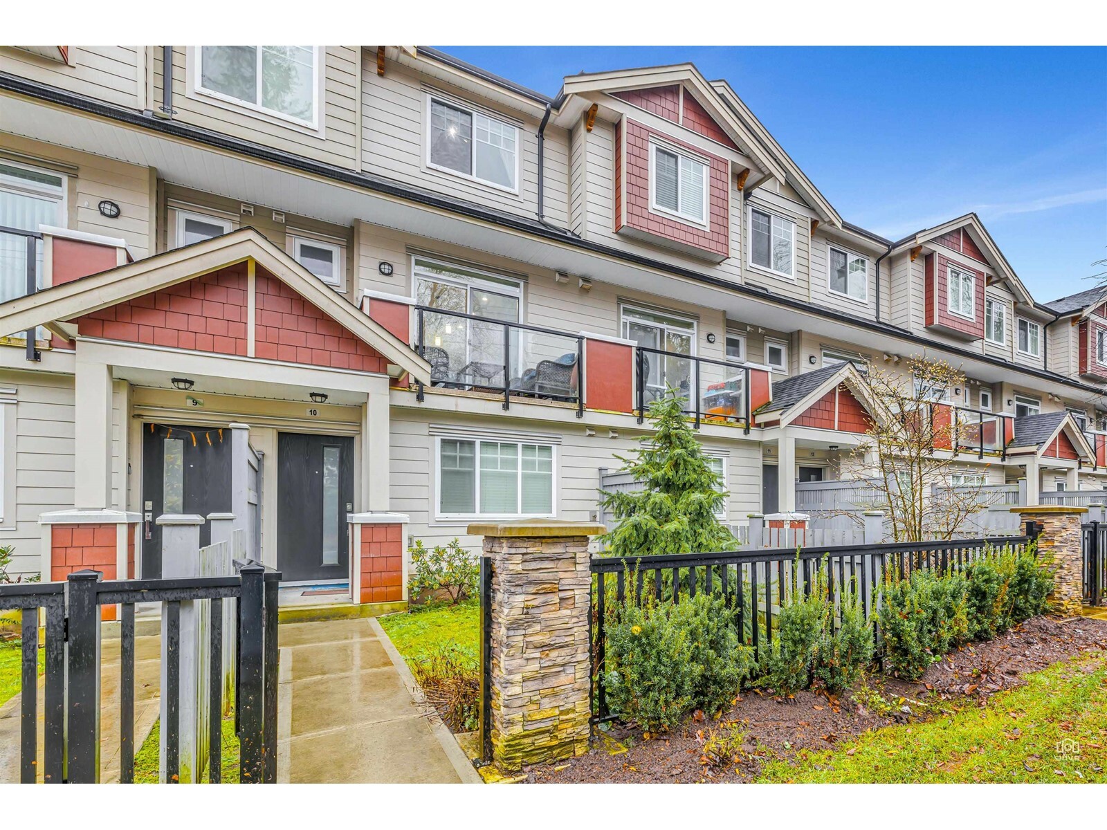 Property Photo: 13898 64 10 BC V3W 1L6