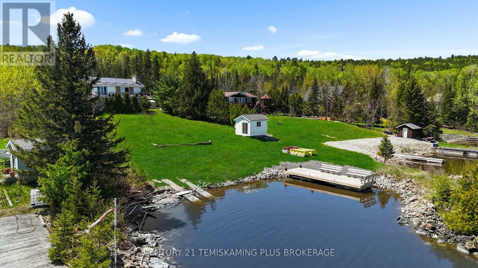 Photo de la propriété: 501178 Berry Road ON P0J 1P0
